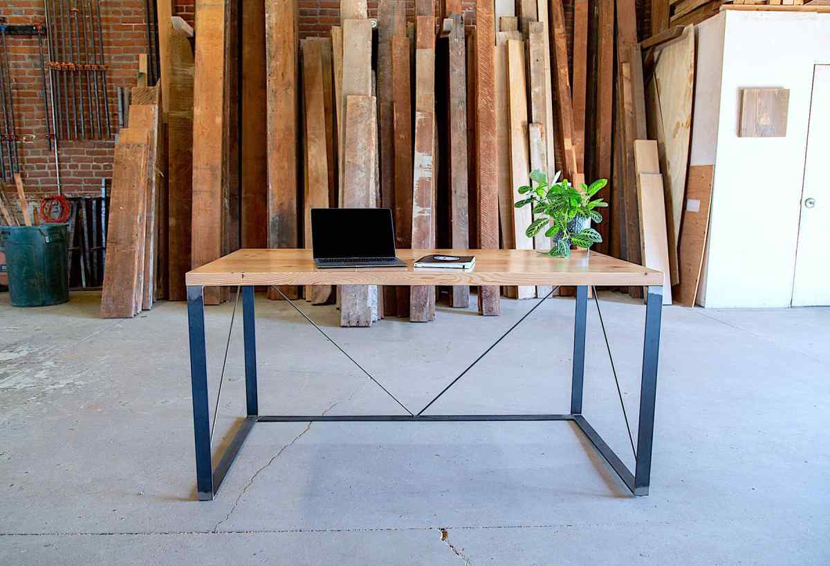 The Faze Computer Desk - Parkman Woodworks Store