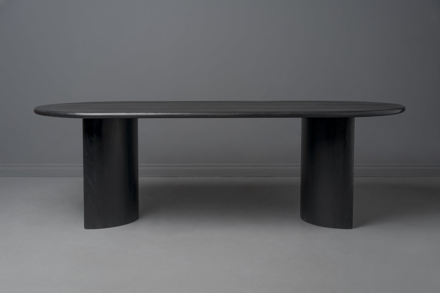 The Travis Dining Table