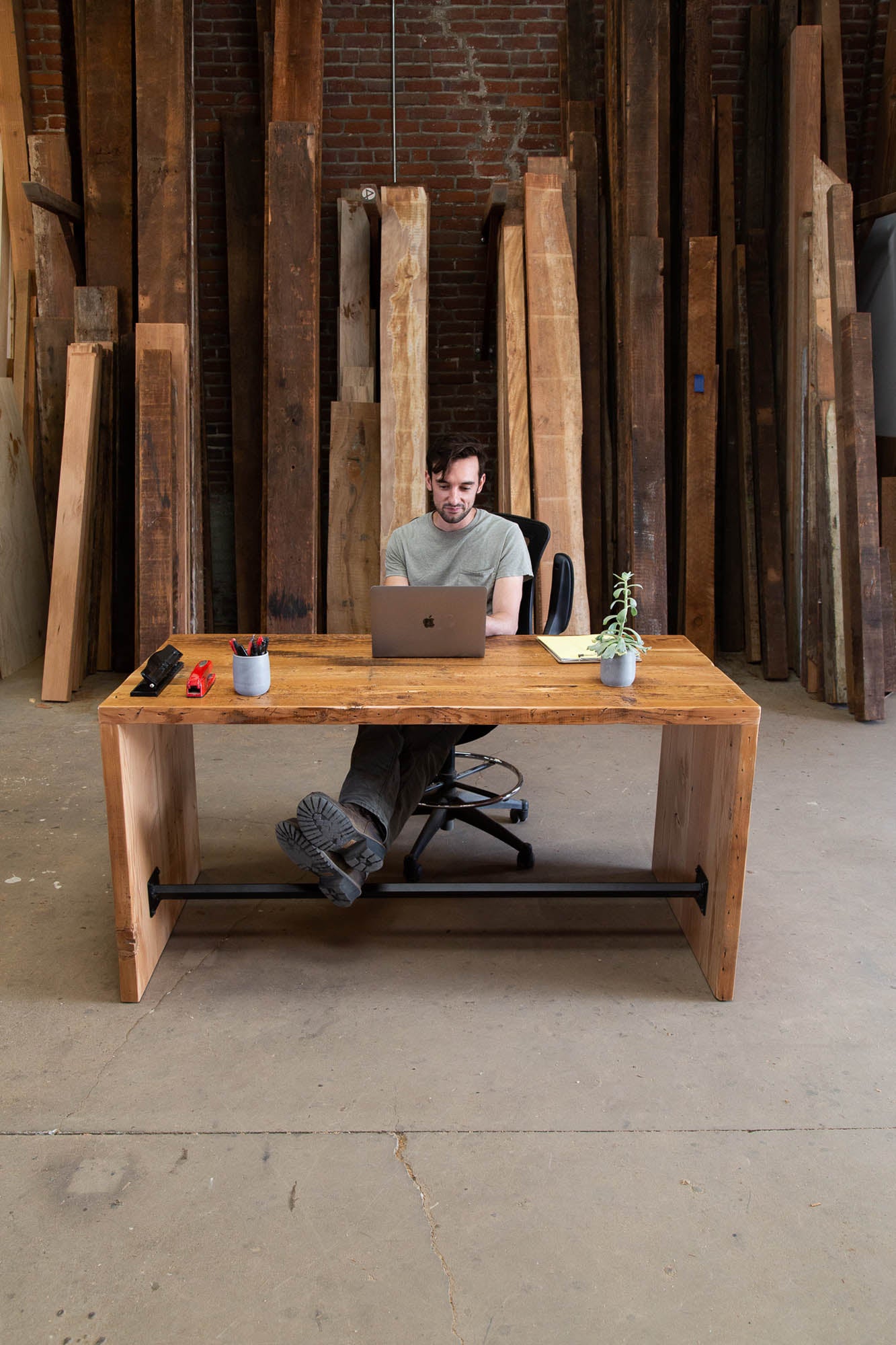 The Ruthie Computer Desk - Parkman Woodworks Store